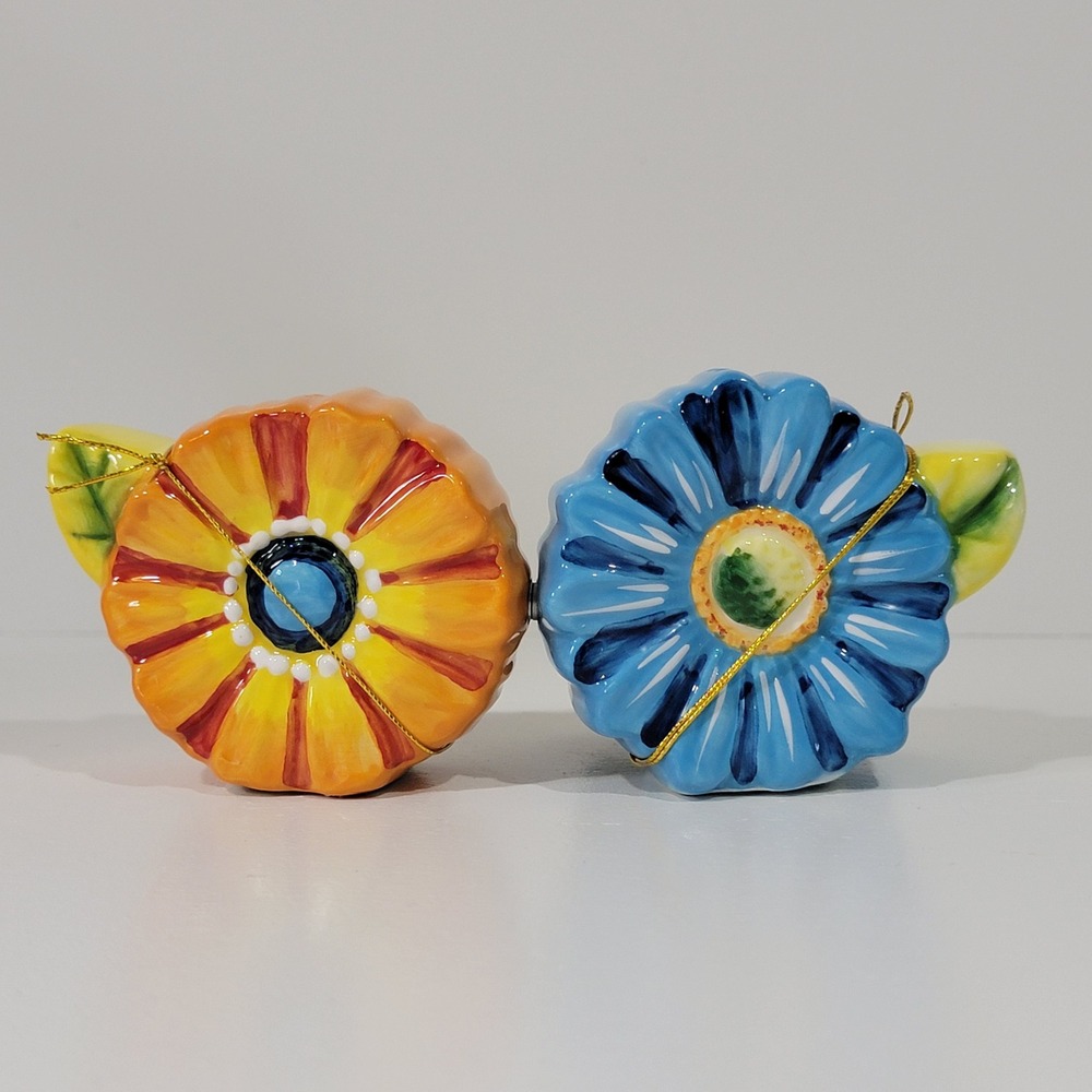 Westland Giftware Lori Siebert Delight in Life Flower Salt Pepper Shakers 22303